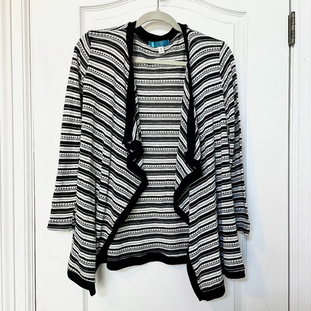 Black & White Geometric Pattern Cardigan